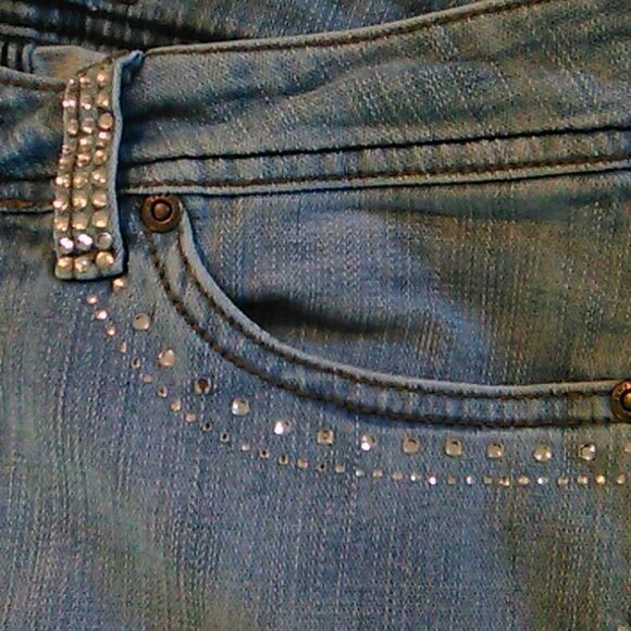 Mu Light Wash Retro Jeans With Bling - Picture 11 of 13